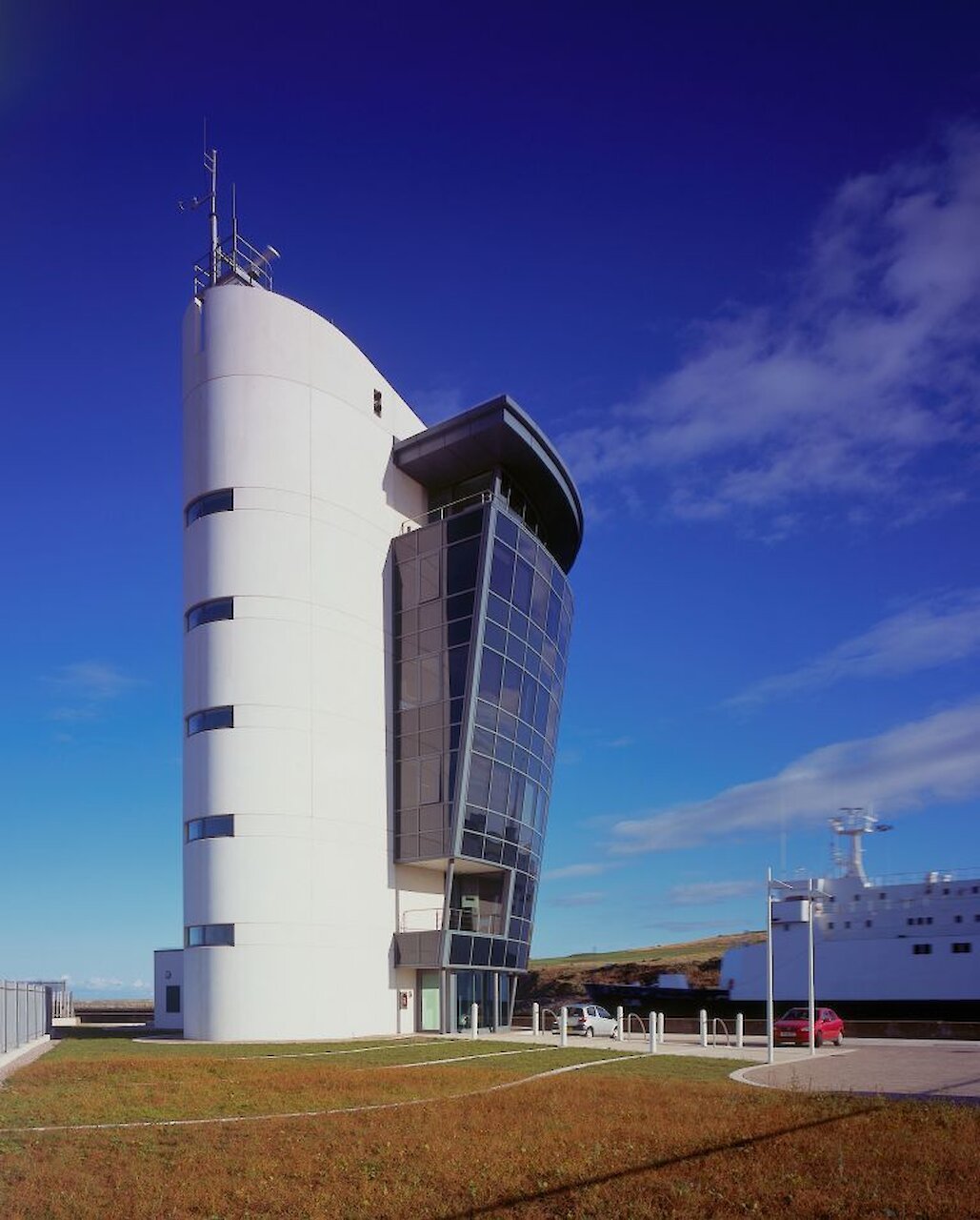 Structural design for Marine Operations Centre, Aberdeen
