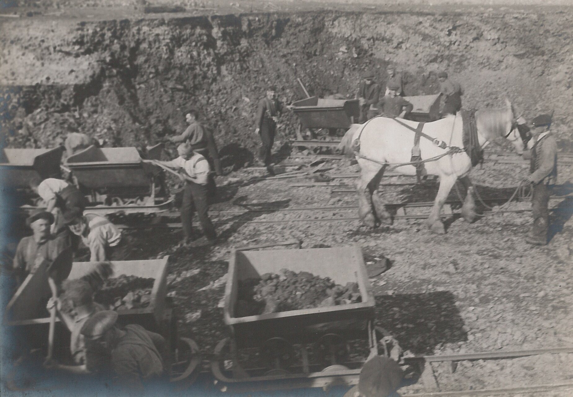 Manual excavation of MacDuff Harbour, 1910s