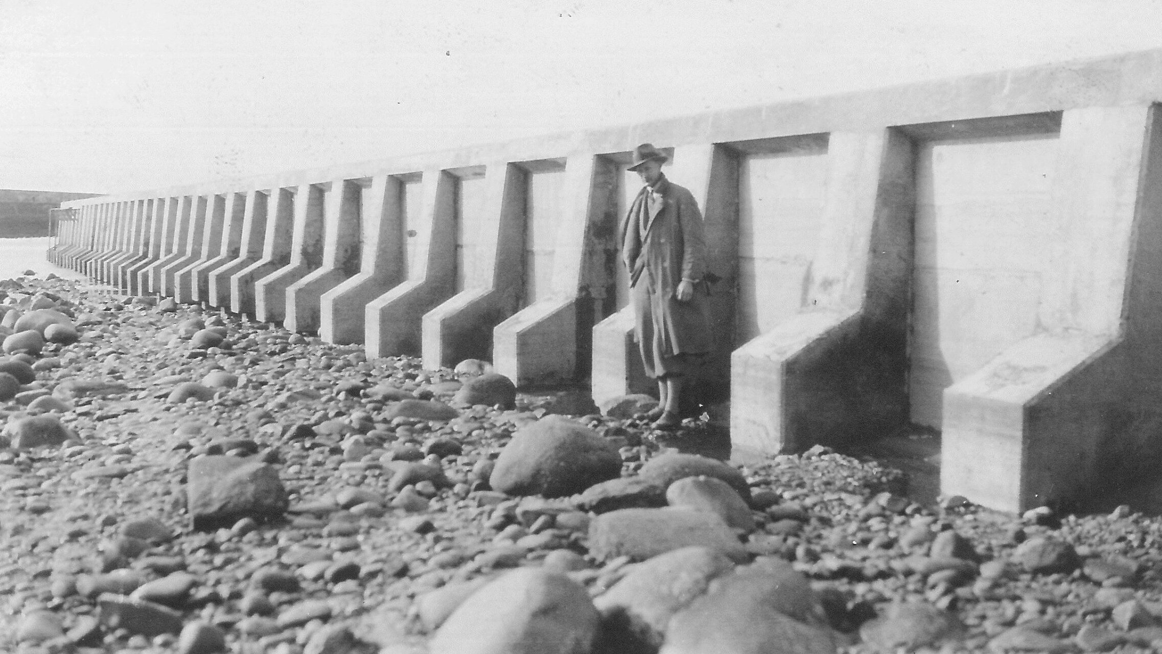 Inspecting the groyne at Girvan - March 1932