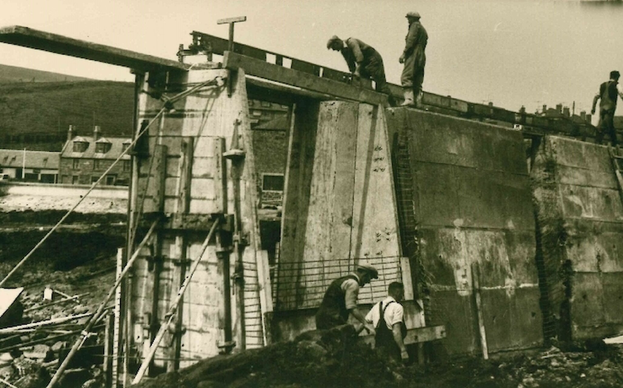 Repair works at Gourdon, Aberdeenshire - 1950