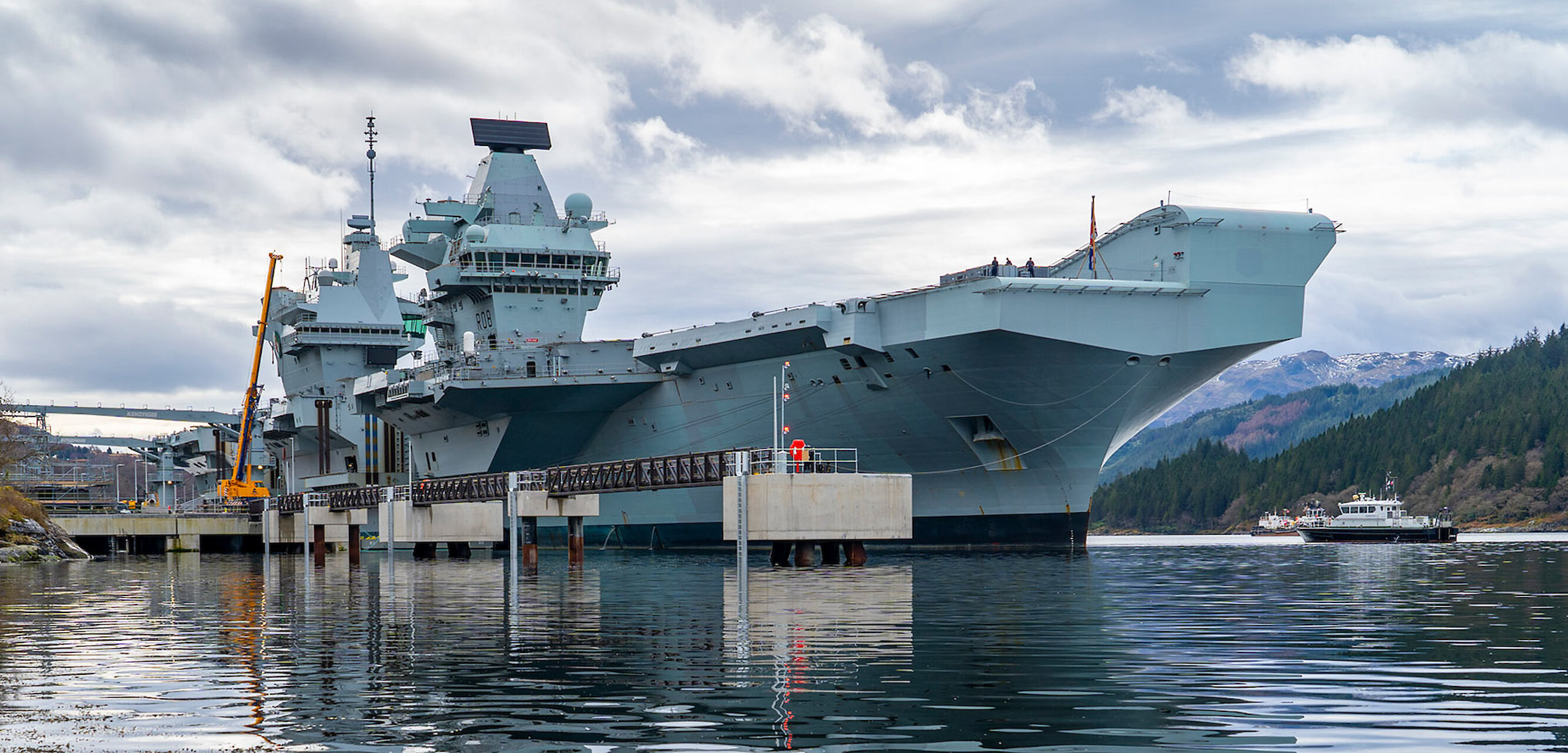 First visit of HMS Queen Elizabeth to the new Glen Mallan Jetty.